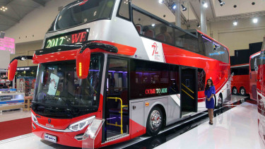 Ilustrasi bus karya karoseri lokal