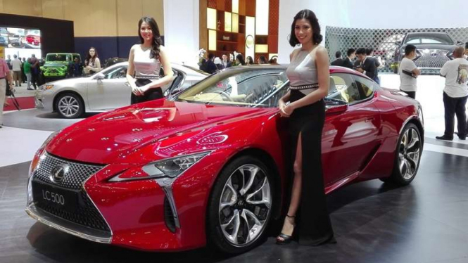 Lexus LC 500 dipamerkan di GIIAS 2017.