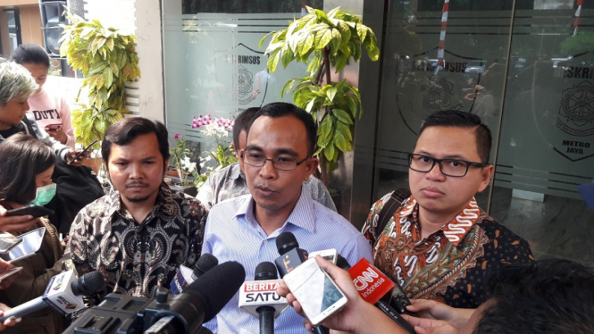 Kuasa hukum Apartemen Green Pramuka, Rizal Siregar di Mapolda Metro Jaya