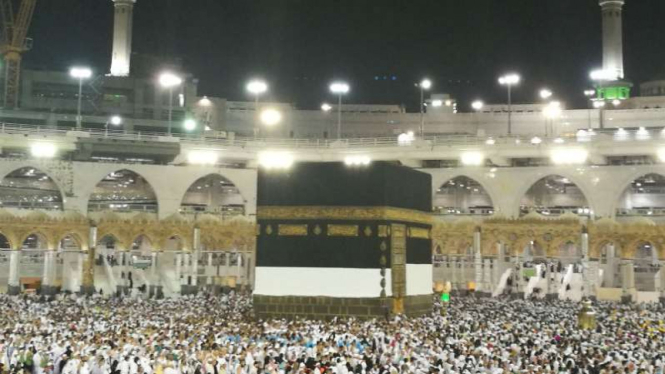 Ilustrasi jemaah umrah.