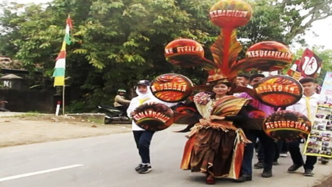 Karnaval HUT RI ke-72, Kecamatan Sidareja, Kabupaten Cilacap. 