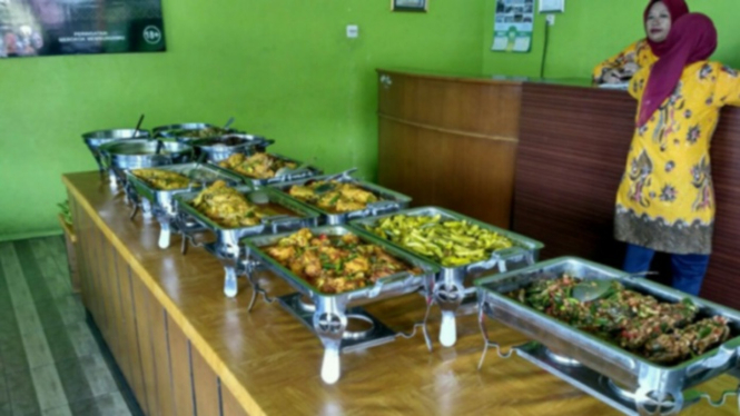 Sajian Prasmanan RM H Masa Pondok Aren