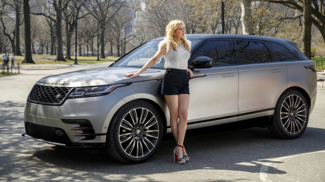 Range Rover Velar.
