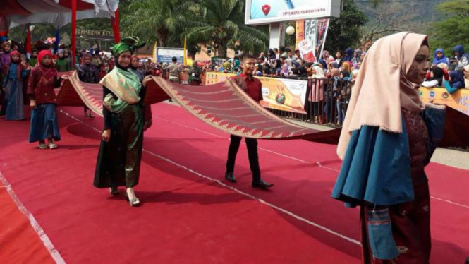 Sawahlunto Internasional Songket Carnival 2017