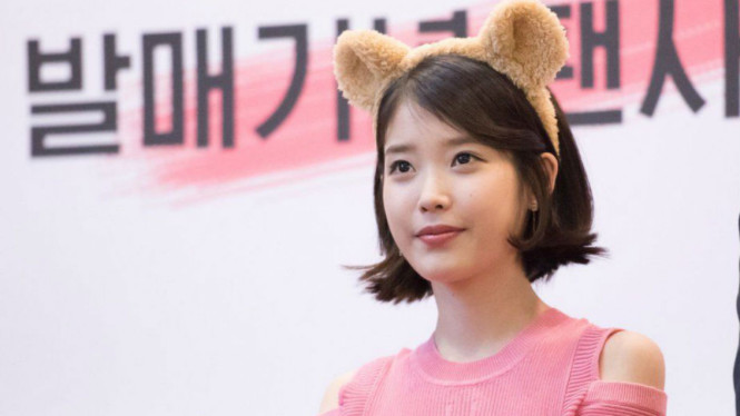 IU 