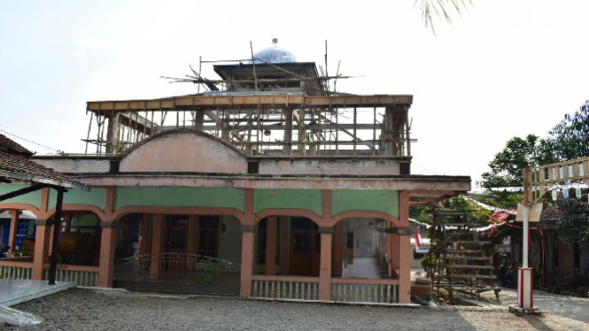 Masjid Tua di Balapulang, Tegal.