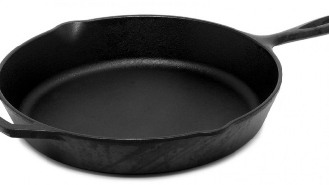 Wajan cast iron.