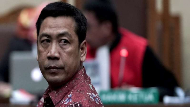 Terdakwa kasus dugaan suap judicial review di MK, Kamaludin saat bersidang