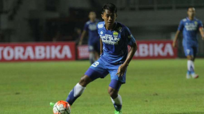 Winger Persib Bandung, Febri Hariyadi
