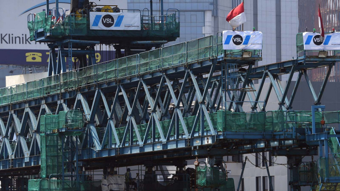 Progres Proyek Mass Rapid Transit (MRT) di Jakarta.
