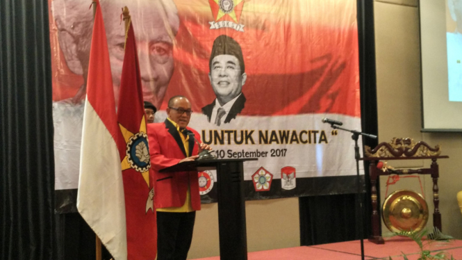 Aburizal Bakrie saat menghadiri rapimnas SOKSI.