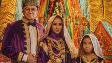 Laudya Cynthia Bella dan Engku Emran.