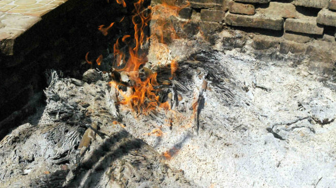 Abu hasil pembakaran