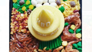 Puding Tumpeng