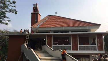 Masjid Al-Mubarokah di kawasan Kalijodo, Jakarta Barat.