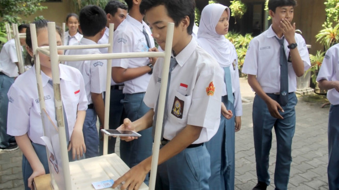 Ilustrasi siswa SMA