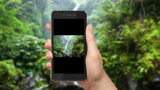 Ilustrasi smartphone Polytron