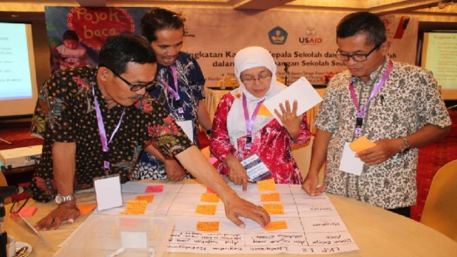 Suasana Pelatihan Kepala Sekolah dan Pengawas Sekolah Berprestasi.