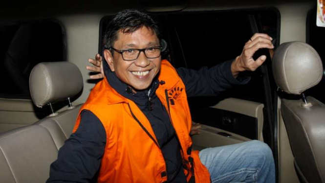 Wali Kota Batu, Eddy Rumpoko, setelah diciduk KPK dalam operasi tangkap tangan.