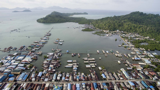 Kota unik di atas Laut Natuna