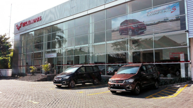 Diler mobil Wuling di Jawa Timur.
