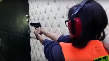 Mengujicoba Pistol GT2 Combat.