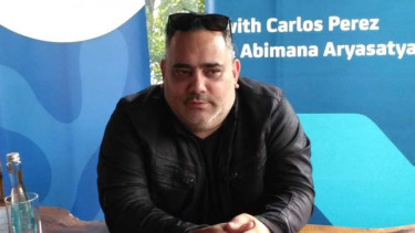 video klip 'Despacito', Carlos Perez