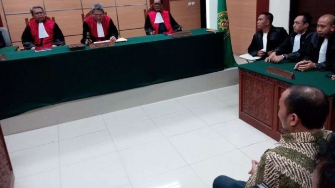 Iwa Kusuma jalani sidang