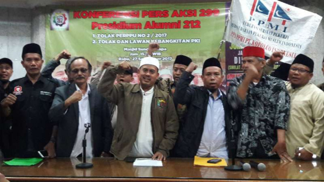 Konferensi pers Presidium Alumni 212 soal Aksi 299