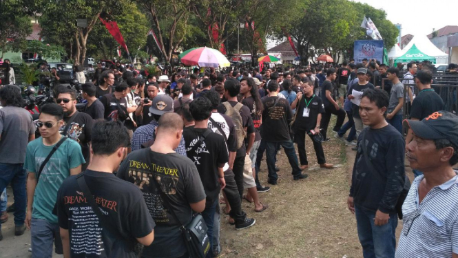 Konser JogjaROCKarta dan Dream Theater