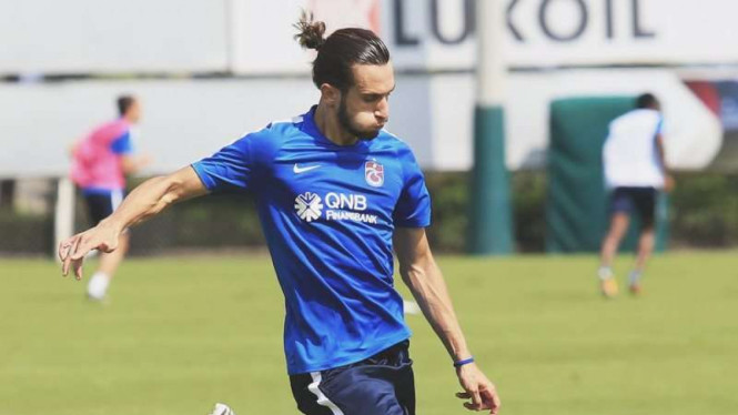 Gelandang serang Trabzonspor, Yusuf Yazici