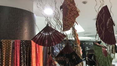 Koleksi serba batik di Pasaraya Blok M