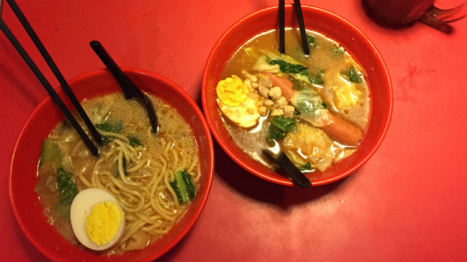 Mie Mewek Bandung.