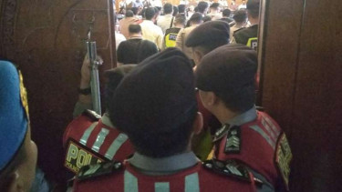 Suasana pengamanan sidang Alfian Tanjung