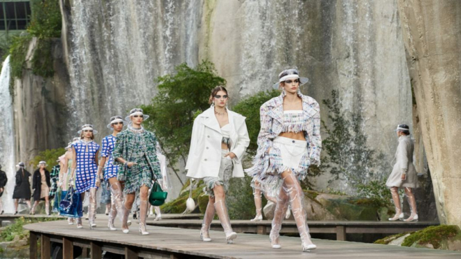 Fashion show Chanel di Paris Fashion Week