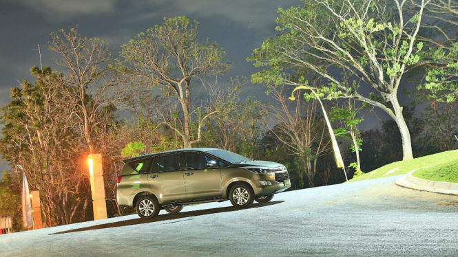Toyota Kijang Innova