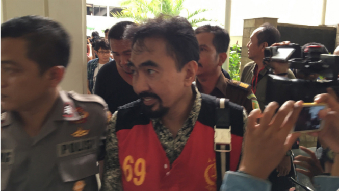 Gatot Brajamusti.