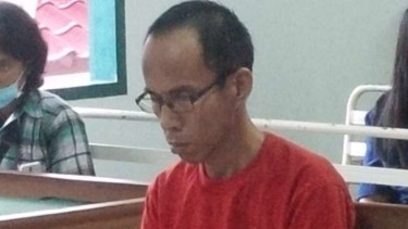 Terdakwa Ayau saat menjalani sidang vonis di PN Medan