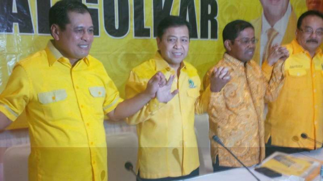 Setya Novanto pimpin pleno Golkar