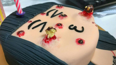 Kue jerawat.