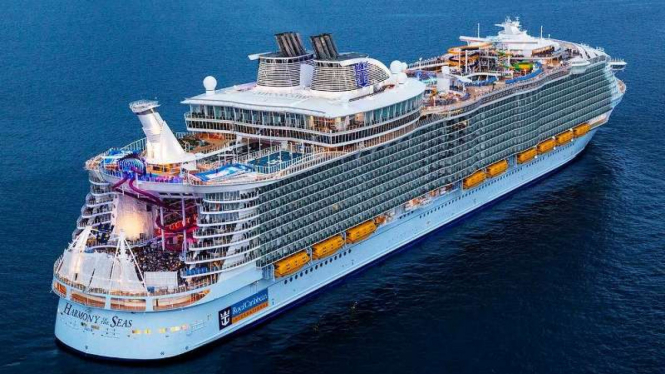 Wisata kapal pesiar Royal Caribbean Harmony