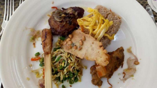 Nasi Campur Bali