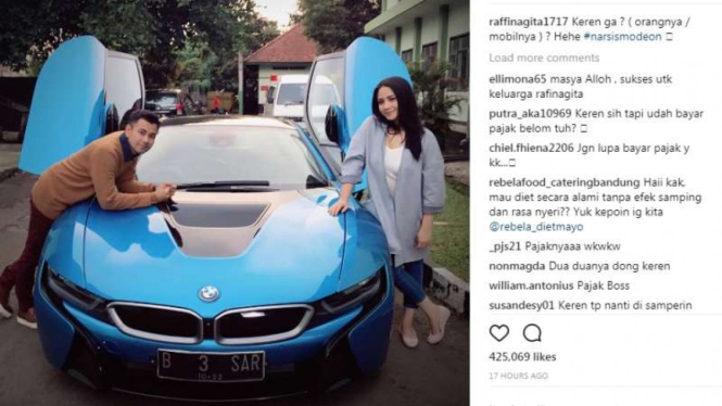 Raffi Ahmad pamer mobil baru.