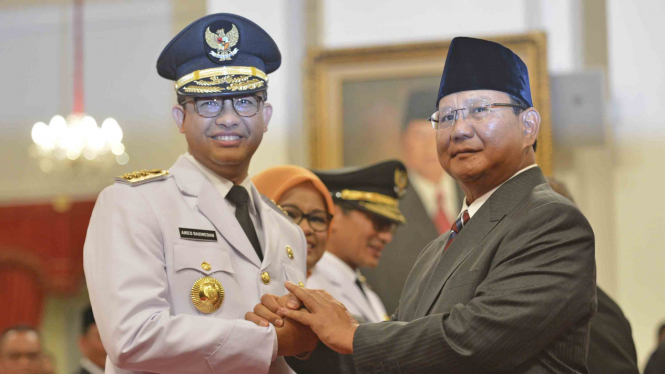 Prabowo Subianto saat menghadiri pelantikan Anies Baswedan jadi Gubernur DKI Jakarta.