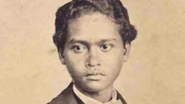 Pemuda Melayu bernama Ali Wallace.