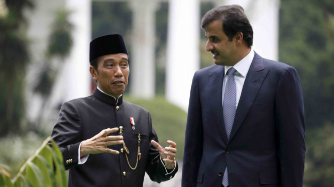 Presiden Jokowi ajak tamunya, Emir Qatar, tanam pohon dan Keliling Istana Bogor beberapa waktu lalu.