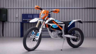 KTM Resmi Hadirkan Motor Garuk Tanah Tenaga Listrik