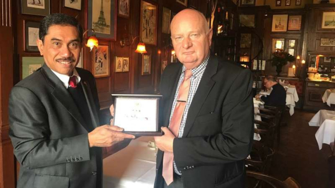 Kepala BNPT Suhardi Alius bersama Vice-President of Tthe Bundeskriminalamt Jerman Peter Henzler, Kamis (19/10/2017)