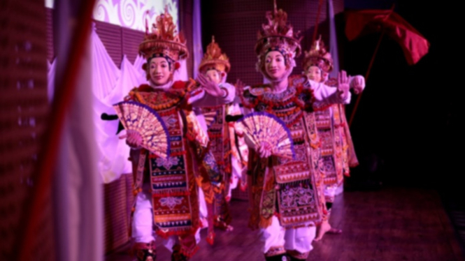 Tari Topeng Teleg Jaug Bali