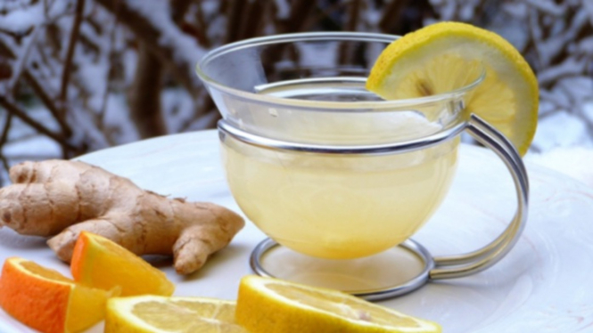 Air lemon dan sari jahe.
